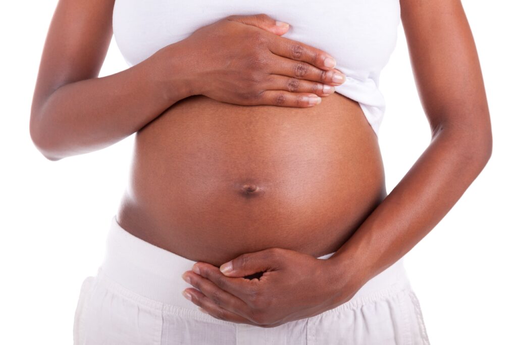 Heavily Pregnant woman : femme enceinte